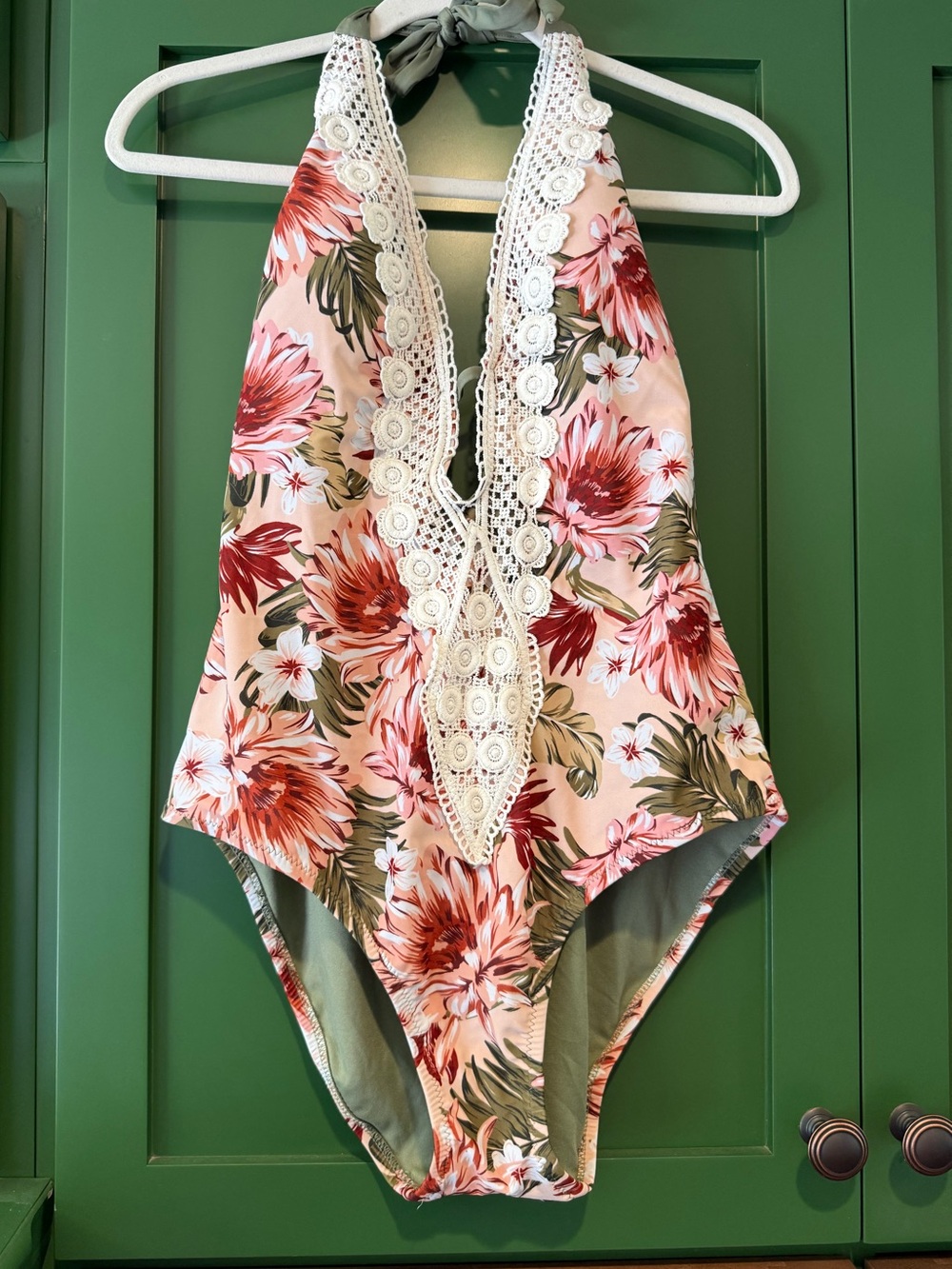 Women’s Tropical Floral Halter One-Piece Swimsuit with Lace Trim Large BNWT
